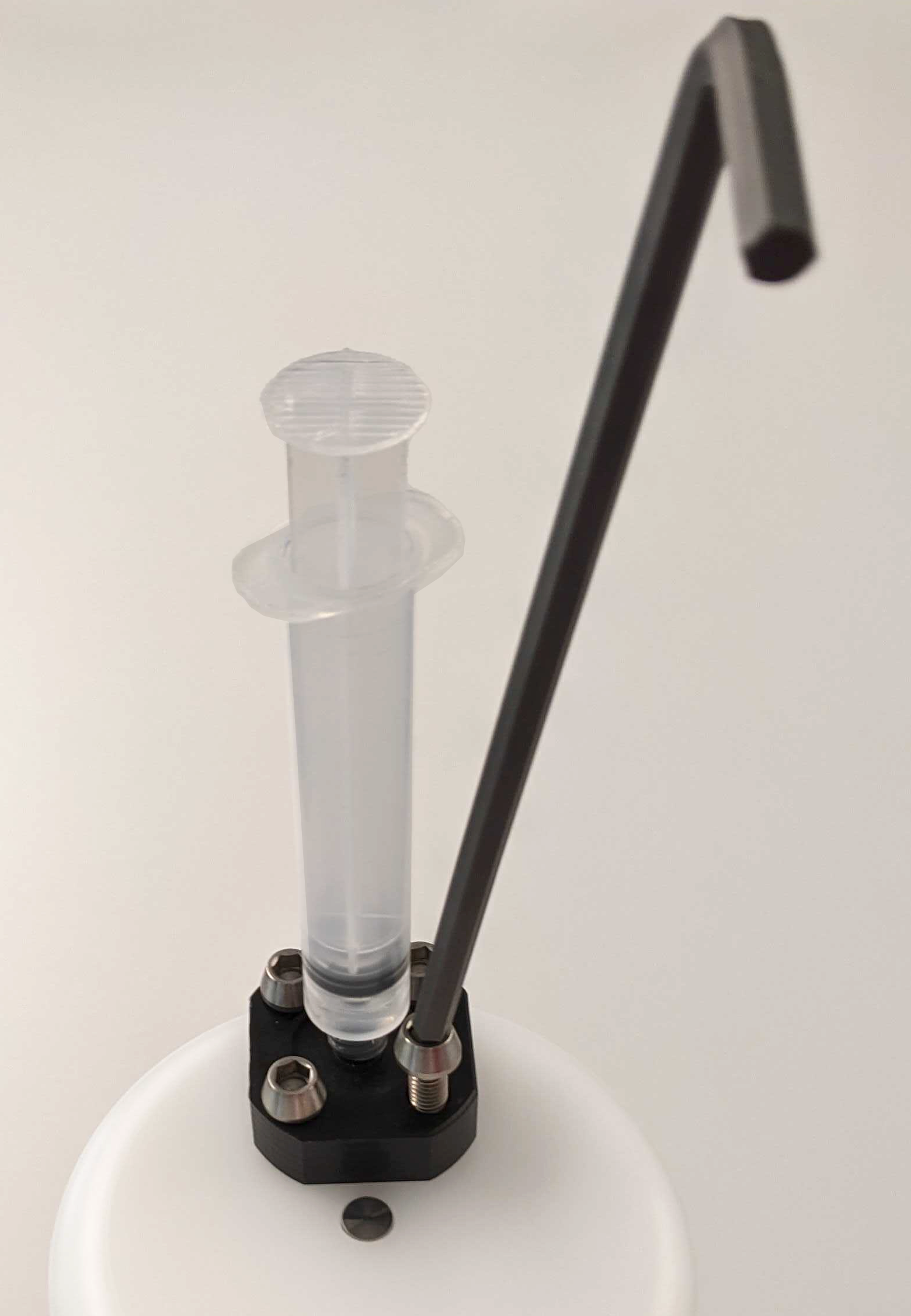q with refill adaptor and syringe
