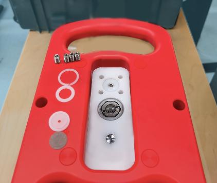 qplus screws out